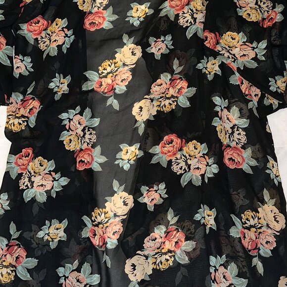 LuLaRoe Large Floral Print Sheer Blazer Cover-Up Rose Black Lightweight Top-A164 - Picture 3 of 7